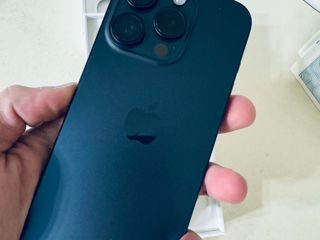 iPhone 15 Pro Blue Titanium foto 4