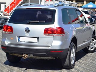 Volkswagen Touareg foto 3