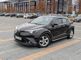 Toyota C-HR foto 3