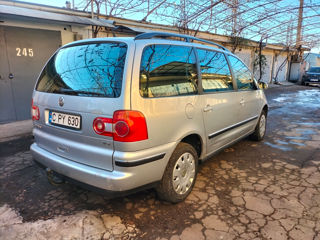 Volkswagen Sharan foto 3