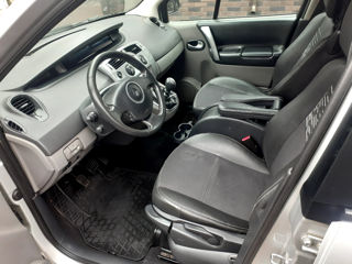 Renault Scenic foto 9