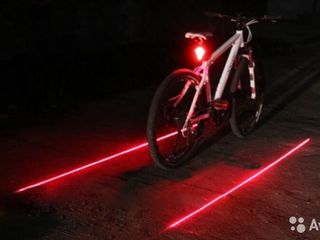 Задний фонарь с лазерными габаритами. Комплект ламп для велосипеда! foto 3
