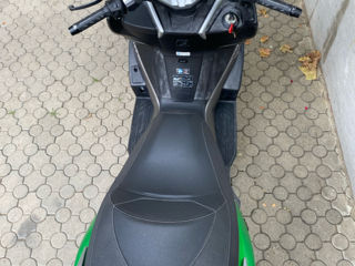 Kawasaki J300 foto 6