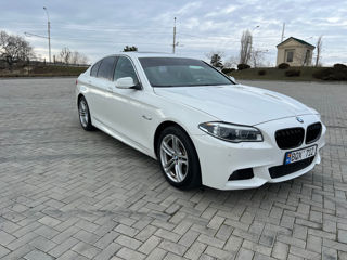 BMW 5 Series foto 3