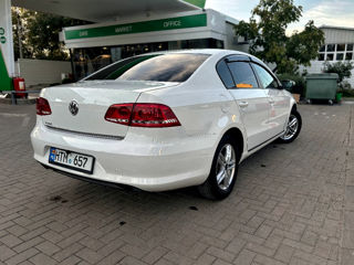 Volkswagen Passat foto 4