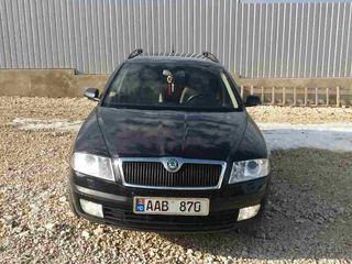 Skoda Octavia foto 2