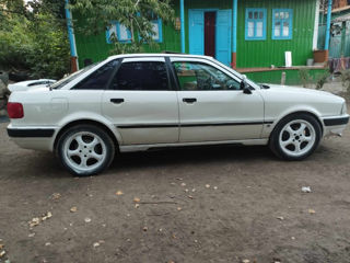 Audi 80