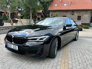 BMW 5 Series foto 1