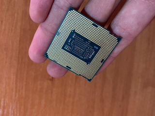 Intel Core I3 8100 socket LGA1151 4 core 3.60GHz foto 2