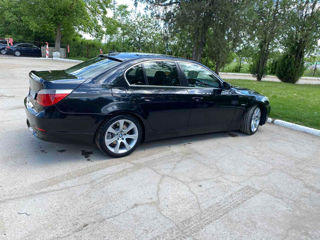 BMW 5 Series foto 3