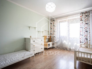 Apartament cu 2 camere, 75 m², Buiucani, Chișinău foto 6