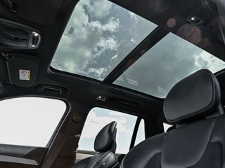 Volvo XC90 foto 8