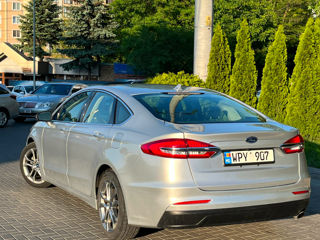 Ford Fusion foto 6