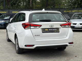 Toyota Auris foto 4