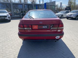 Toyota Carina foto 6