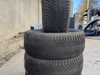 Se vând 4 cauciucuri 215/55 r 16 (michelin) 2550 lei! foto 4