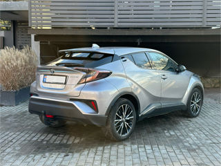 Toyota C-HR foto 4