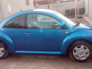 Volkswagen New Beetle foto 6