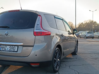 Renault Grand Scenic foto 3