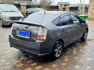 Toyota Prius foto 4