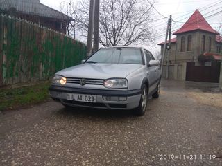 Volkswagen Golf foto 1