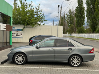 Mercedes C-Class foto 8