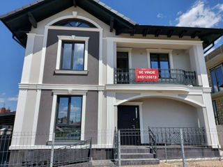 Se vinde casă in sector rezidențial! foto 9