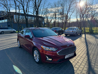 Ford Fusion foto 8