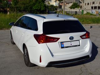 Toyota Auris foto 3