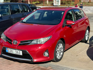 Toyota Auris foto 2