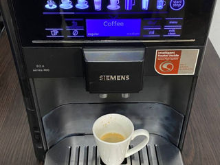 Кофемашина Siemens EQ.6 Plus S400 с сенсорным экраном