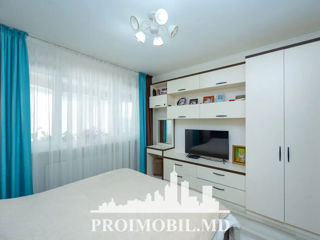 Apartament cu 2 camere, 81 m², Buiucani, Chișinău foto 5