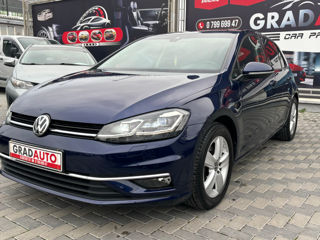 Volkswagen Golf foto 1