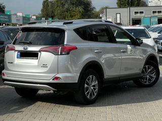 Toyota Rav 4 foto 3