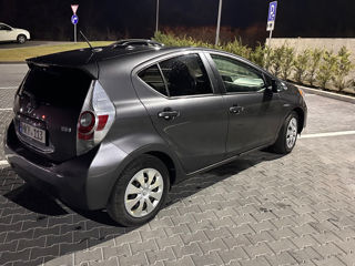 Toyota Prius c foto 3