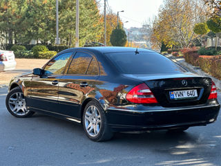 Mercedes E-Class foto 5