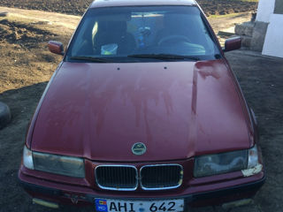 BMW 3 Series foto 2