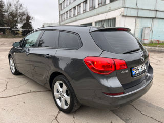 Opel Astra foto 4