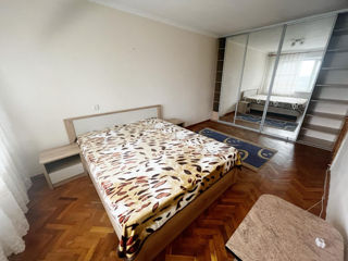 Apartament cu 1 cameră, 32 m², Botanica, Chișinău foto 2