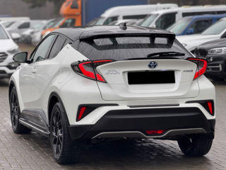 Toyota C-HR foto 3