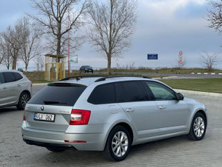 Skoda Octavia foto 3