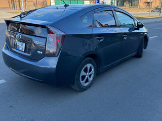 Toyota Prius foto 6