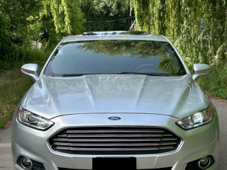 Ford Fusion foto 1