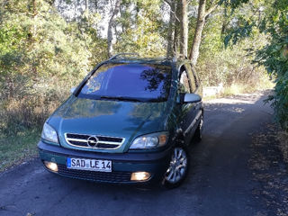 Opel Zafira foto 2