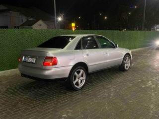 Audi A4 foto 10