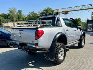 Mitsubishi L200 foto 4