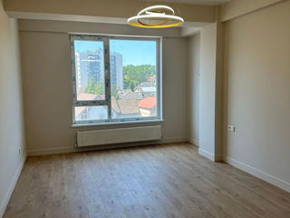 Apartament cu 2 camere, 65 m², Centru, Chișinău foto 2