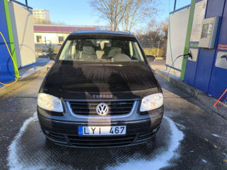 Volkswagen Touran foto 5