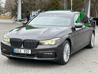 BMW 7 Series foto 3