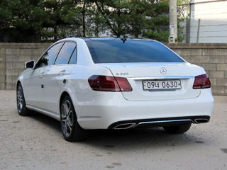 Mercedes E-Class foto 2